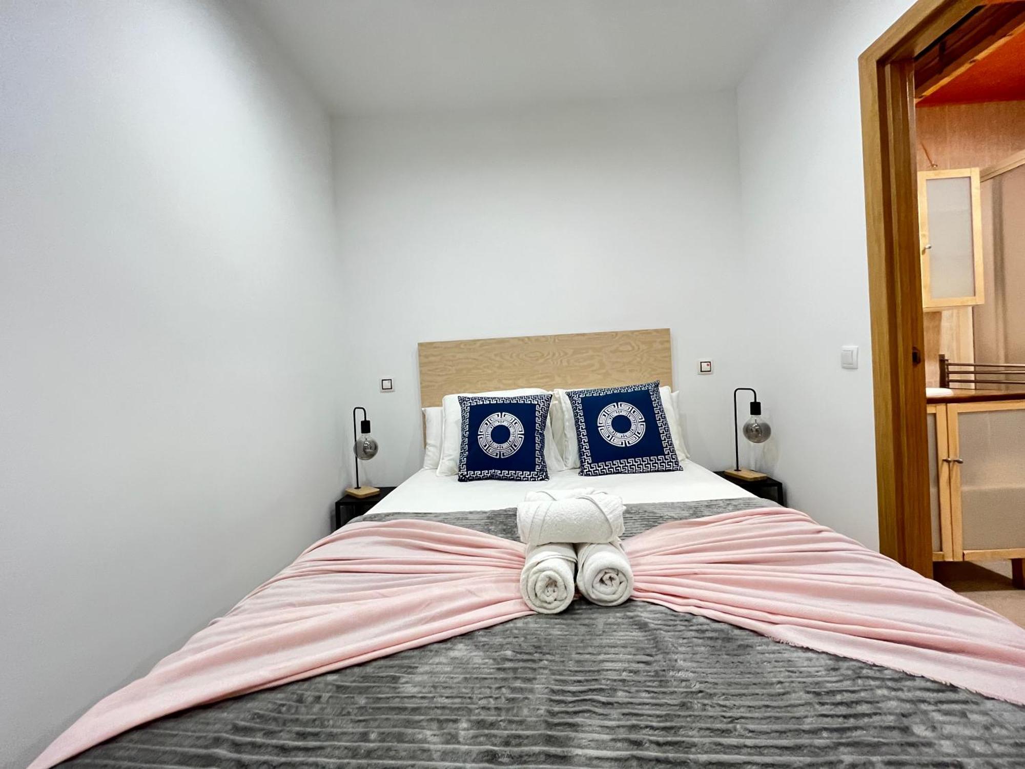 Centro Embajadores Ave Apartment